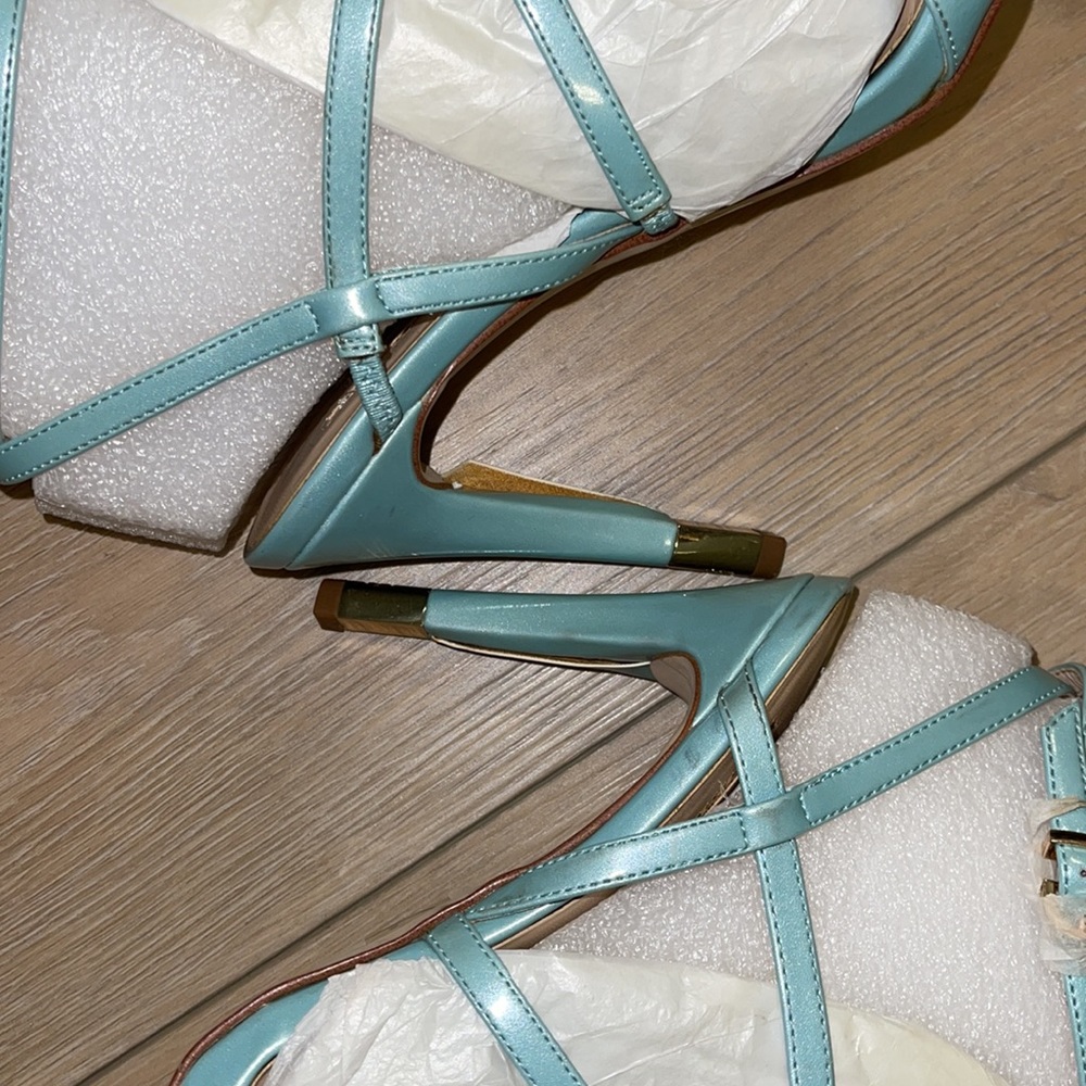 GUESS heels - Picture 8 of 8